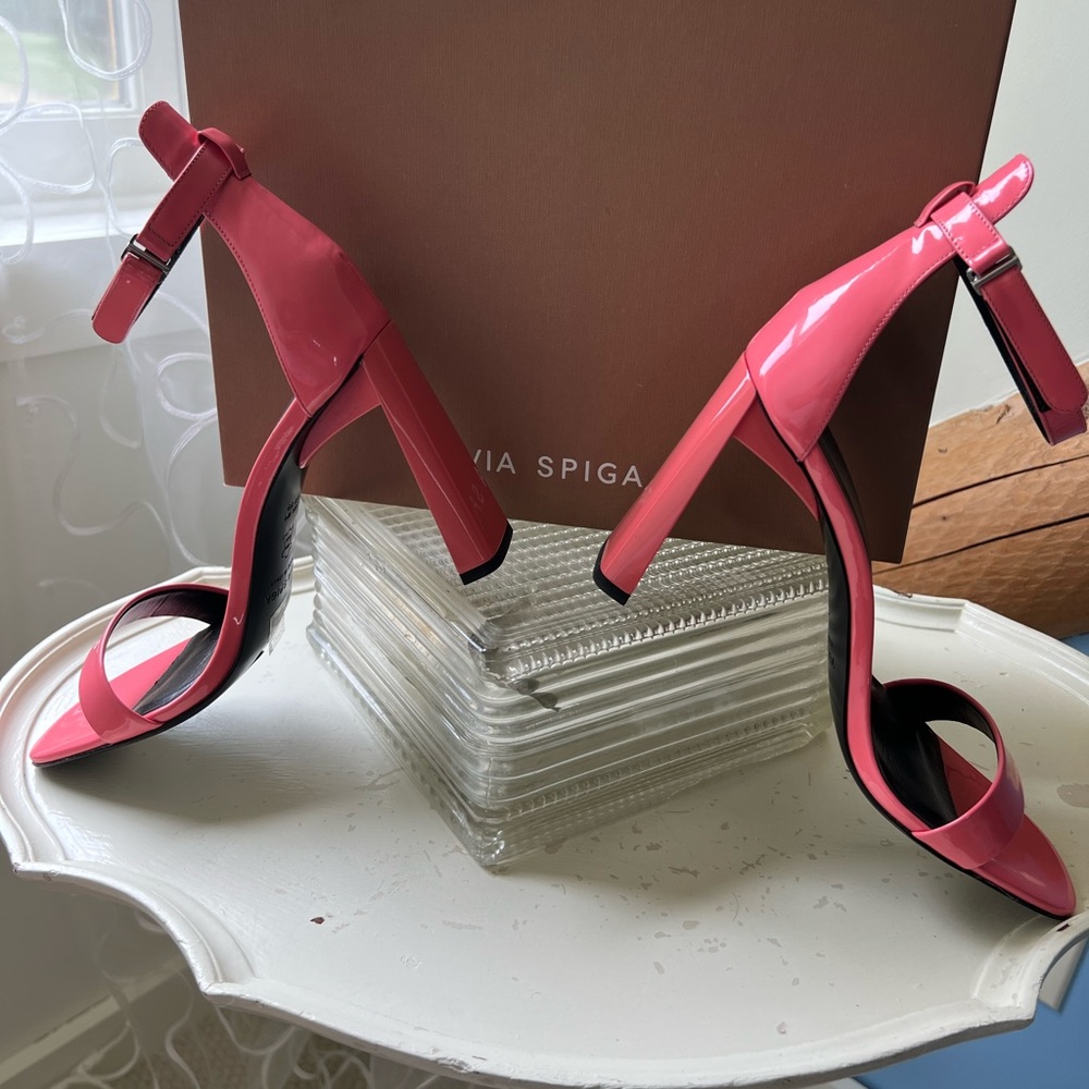 Gorgeous, *One of a Kind Color* … Via Spiga 4” High Heel; Size 9